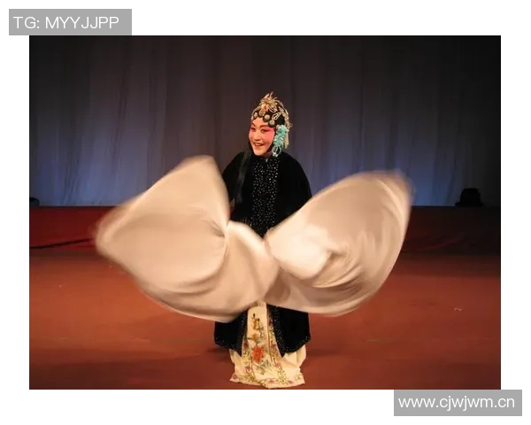 杨秀英的街舞人生探索与成长之路的深度对话与启示 杨秀英的街舞人生探索与成长之路的深度对话与启示